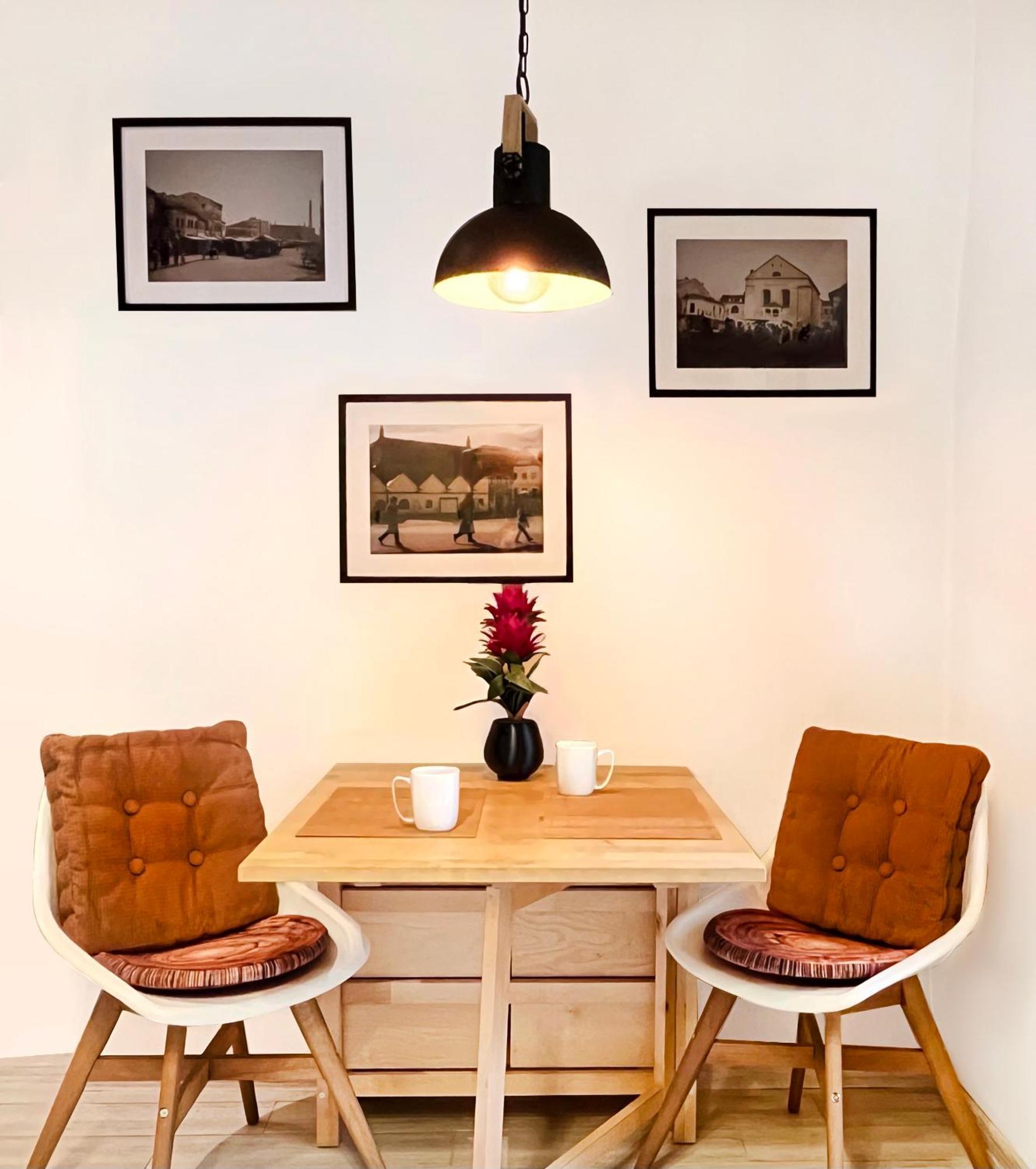 2-Room Apartment With Kitchen, Heart Of Cracow Old Town 克拉科夫 外观 照片